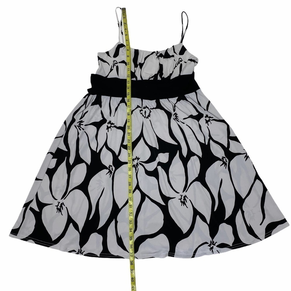 WRAPPER Black White Floral Mini Dress Size Large - Picture 9 of 13